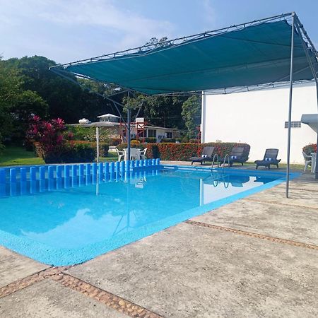 Hotel Los Leones Palenque Luaran gambar
